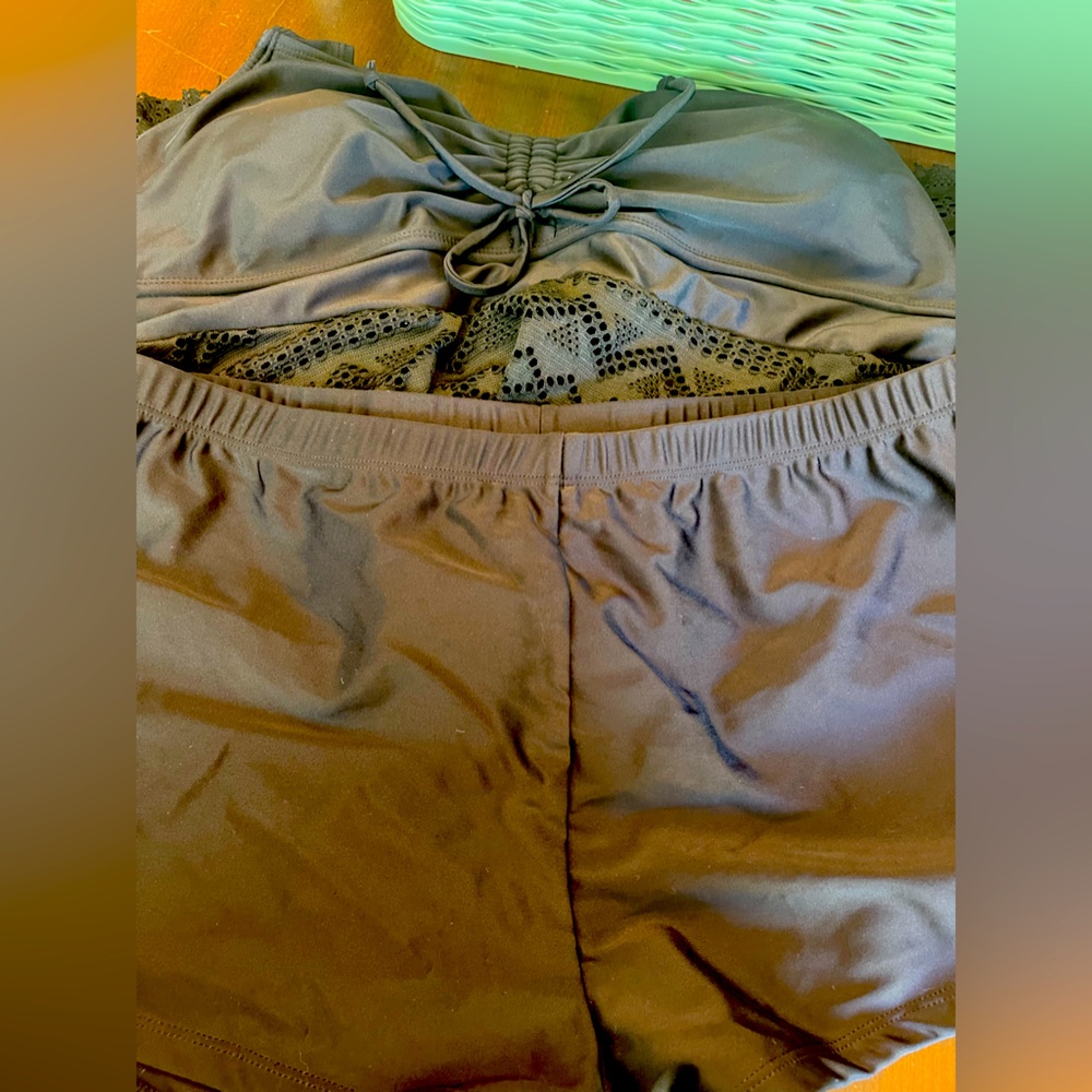 NWOT Two Pieces Swimsuit - Picture 8 of 13